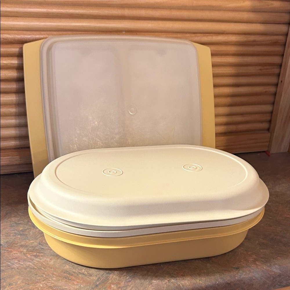 EUC Tupperware Yellow and Cream Serving/ storing
